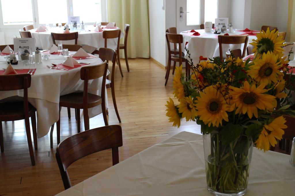 Seminar-Hotel Rigi Am See Weggis Extérieur photo